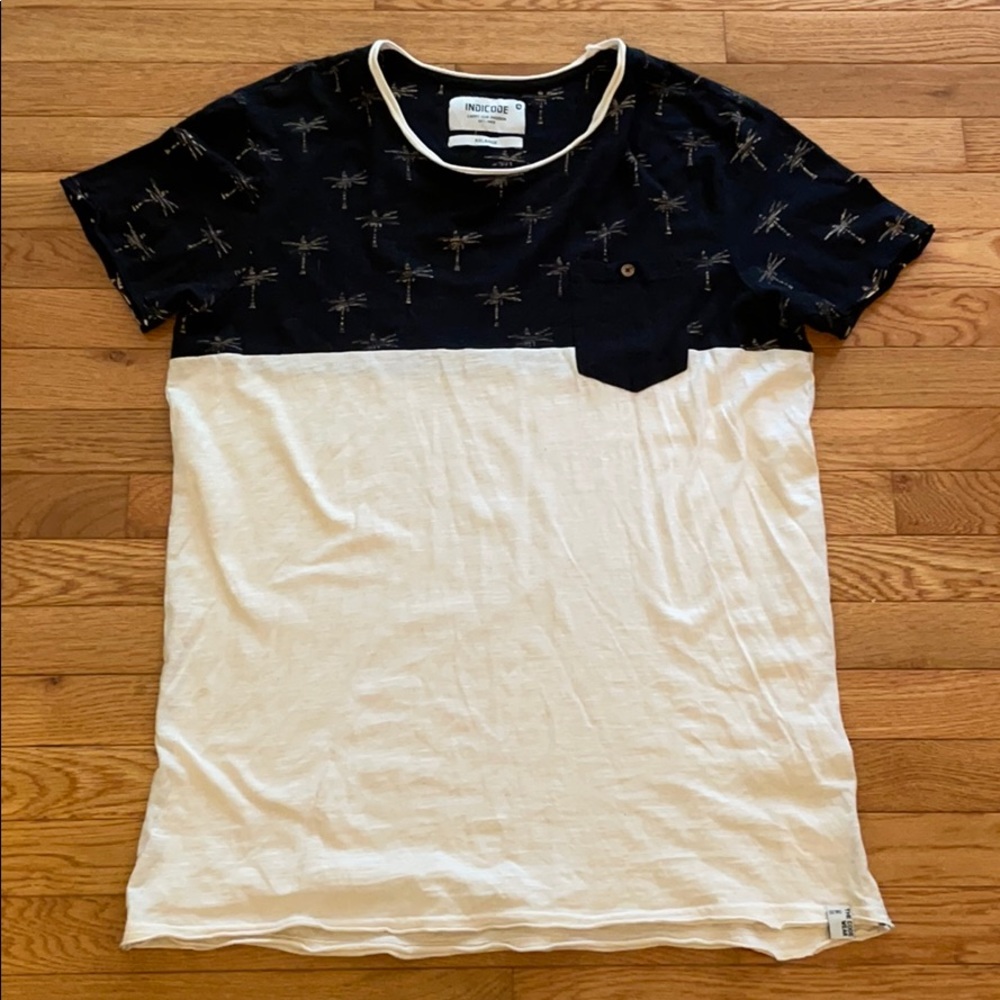 Indicode men’s t-shirt w/ palm trees 🌴 in EUC